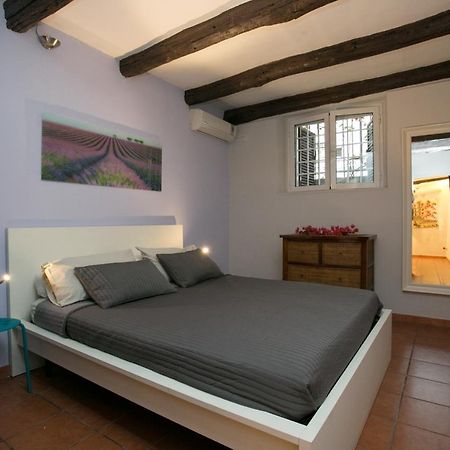 Vaticanhouse Roma Rom bilde