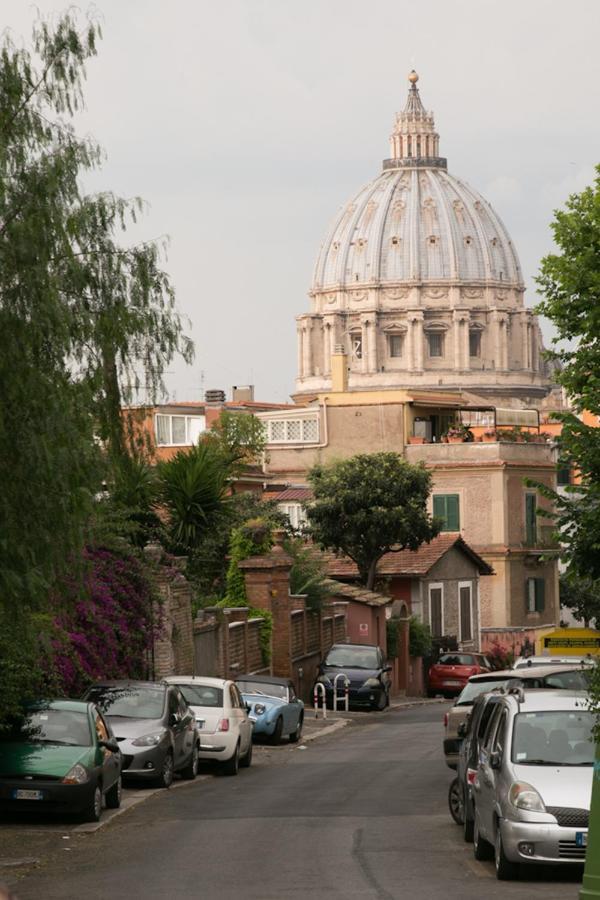Vaticanhouse Roma Rom bilde